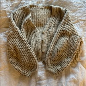 CHUNKY COZY CROP CARDIGAN